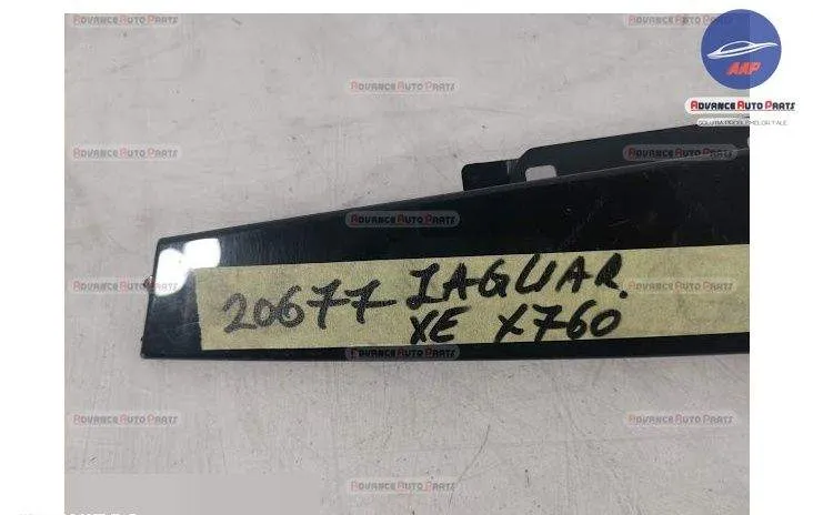 Ornament Exterior Stalp Usa Dreapta Fata original Jaguar  XE  X760 [20 - Foto 7