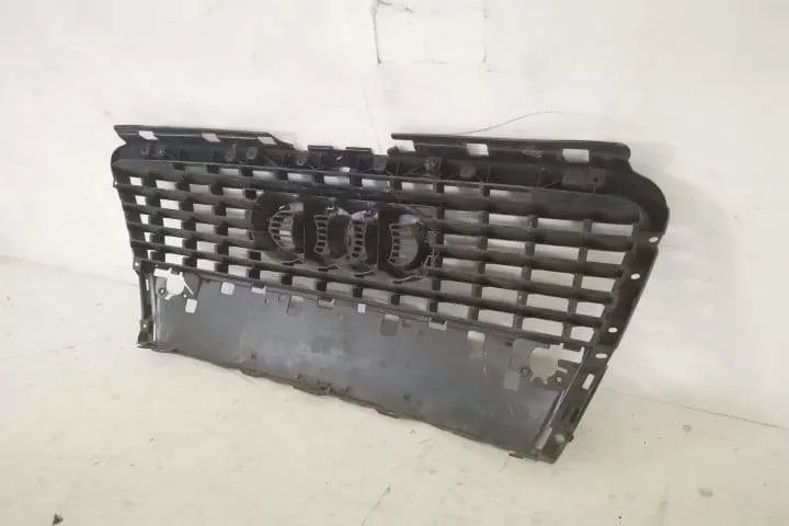 Grila Centrala Radiator Originala In Stare Buna Audi  A8  D3/4E [facel - Foto 6