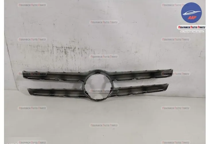 Ornament Grila Centrala Radiator originala Mercedes-Benz  GLA-Class  X - Foto 4