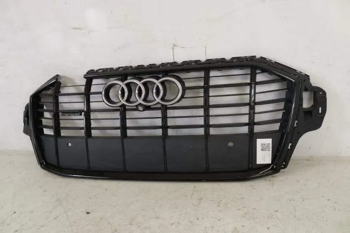 Grila Cetrala Radiator Originala Avariata Cu Senzori Audi  Q7  4M [fac - Foto 3