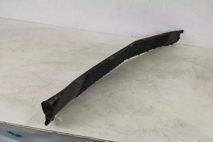 Grila Centrala Inferioara Fata Originala In Stare Buna Mercedes-Benz - Foto 6