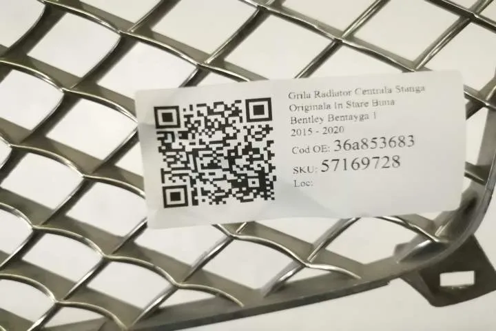 Grila Radiator Centrala Stanga Originala Avariata Bentley  Bentayga  1 - Foto 7