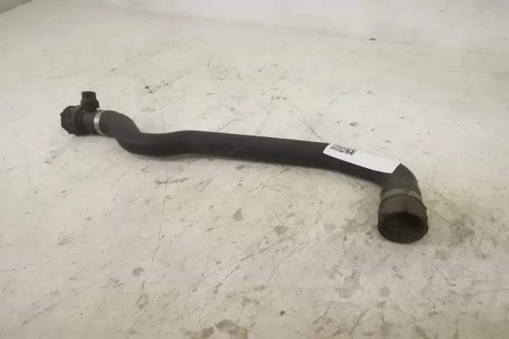 Furtun Apa  BMW  Seria 3  E90 [2004 - 2010] - Foto 3