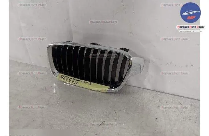 Grila Centrala Radiator Nara Stanga originala BMW  Seria 3  F30/F31/F3 - Foto 3