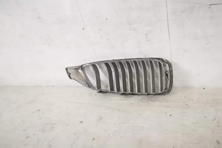 Grila Dreapta Originala  BMW  Seria 3  F30/F31/F34 [2011 - 2016] - Foto 6