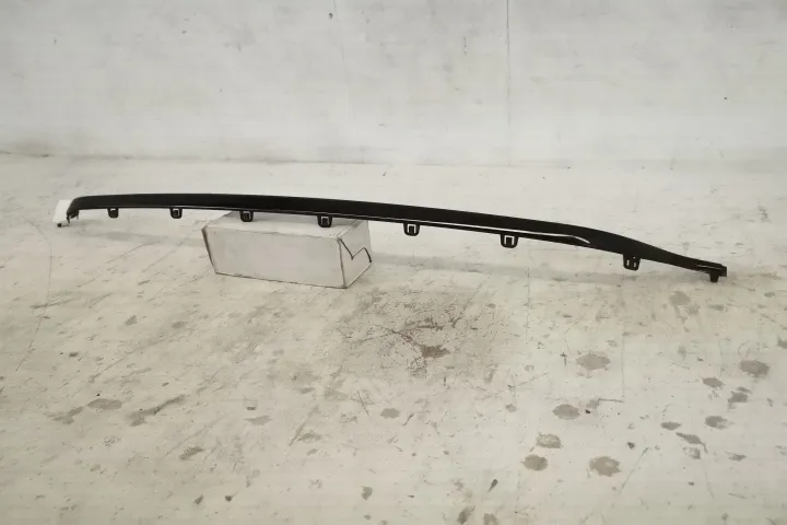 Ornament Fusta Spoiler Bara Spate Original In Stare Buna Mercedes-Benz - Foto 3