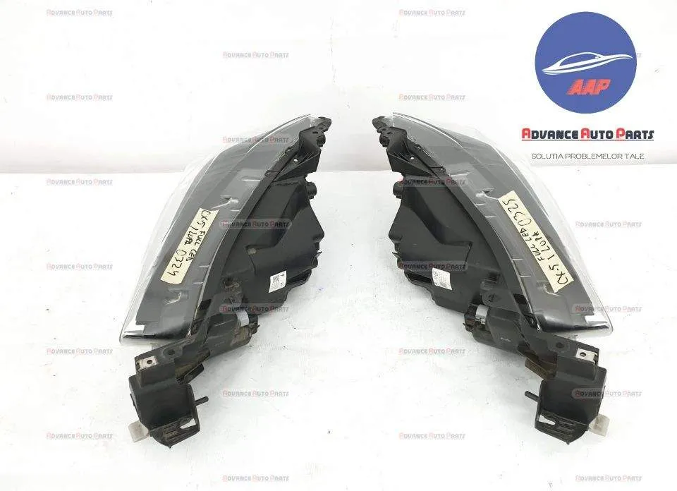 Far dreapta full led cu doua lupe, original in stare foarte buna Mazda - Foto 7