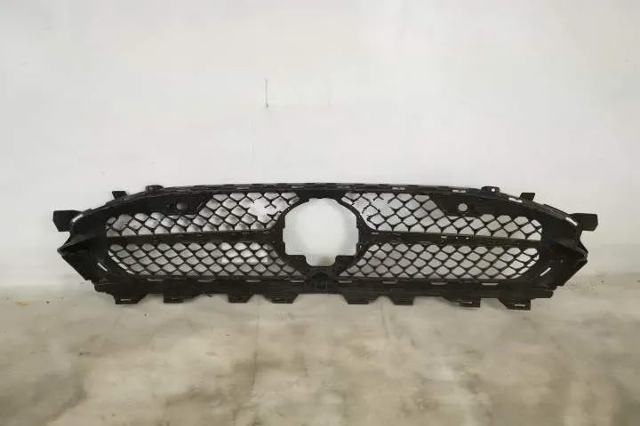 Grila Centrala Radiator Originala In Stare Buna Facelift 2023 2024  Me - Foto 4