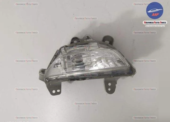 Proiector dreapta cu halogen original in stare buna Mazda  3 BM [2013 - Foto 3