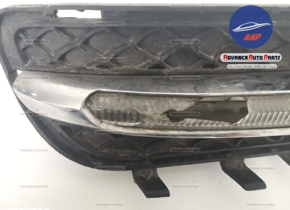 Grila proiector stanga cod A2128851523 originala Mercedes-Benz  E-Clas - Foto 6