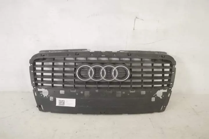 Grila Centrala Radiator Originala In Stare Buna Audi  A8  D3/4E [facel