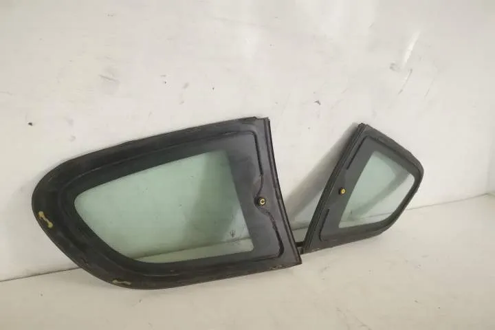 Geam Fix Stanga Spate Original In Stare Buna Maserati  GranTurismo  1 - Foto 5