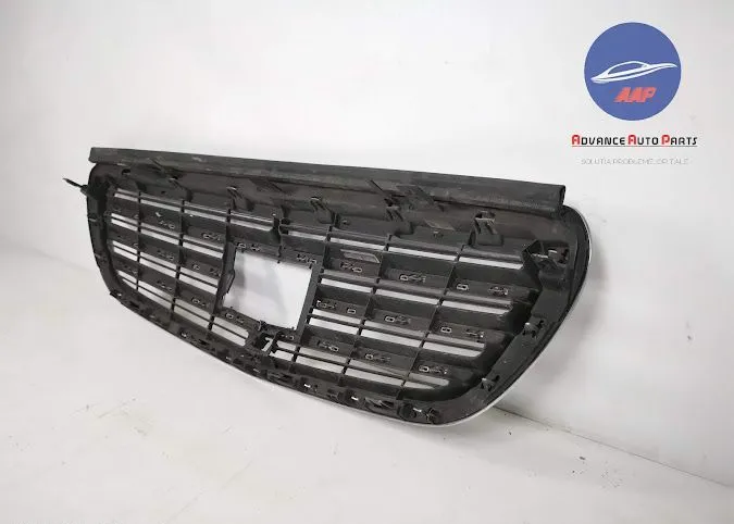 Grila Centrala Radiator originala cu suport distronic Mercedes-Benz E- - Foto 3