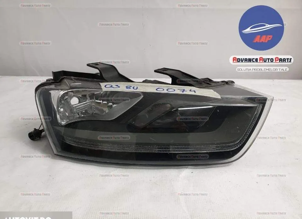 Far dreapta - halogen original in stare buna Audi  Q3  8U [2011 - 2014