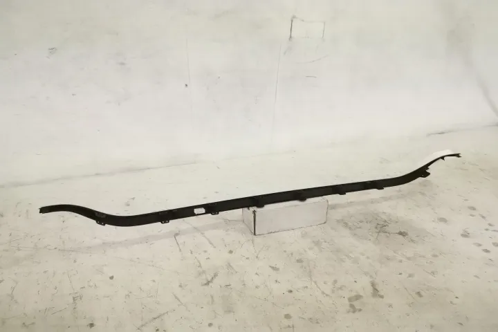 Ornament Fusta Spoiler Bara Spate Original In Stare Buna Mercedes-Benz - Foto 5