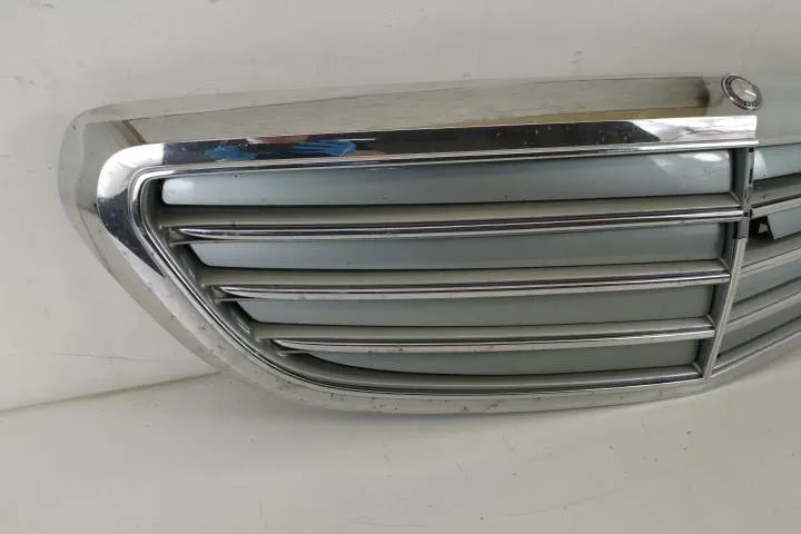 Grila Centrala Originala Avariata Mercedes-Benz  C-Class  W205/S205/C2 - Foto 2