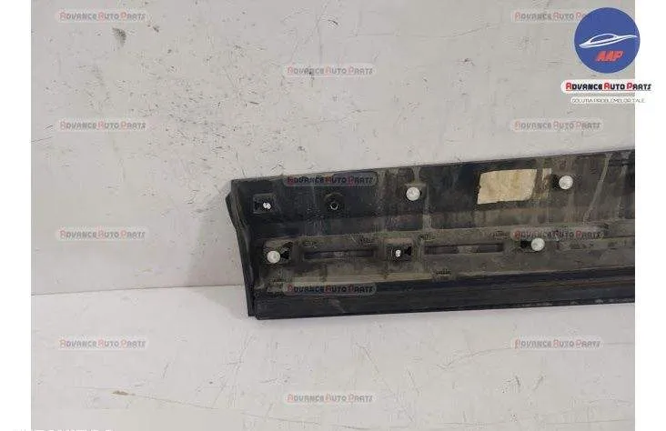 Bandou Usa Dreapta Spate original Land Rover  Discovery  5 [2016 - 202 - Foto 6