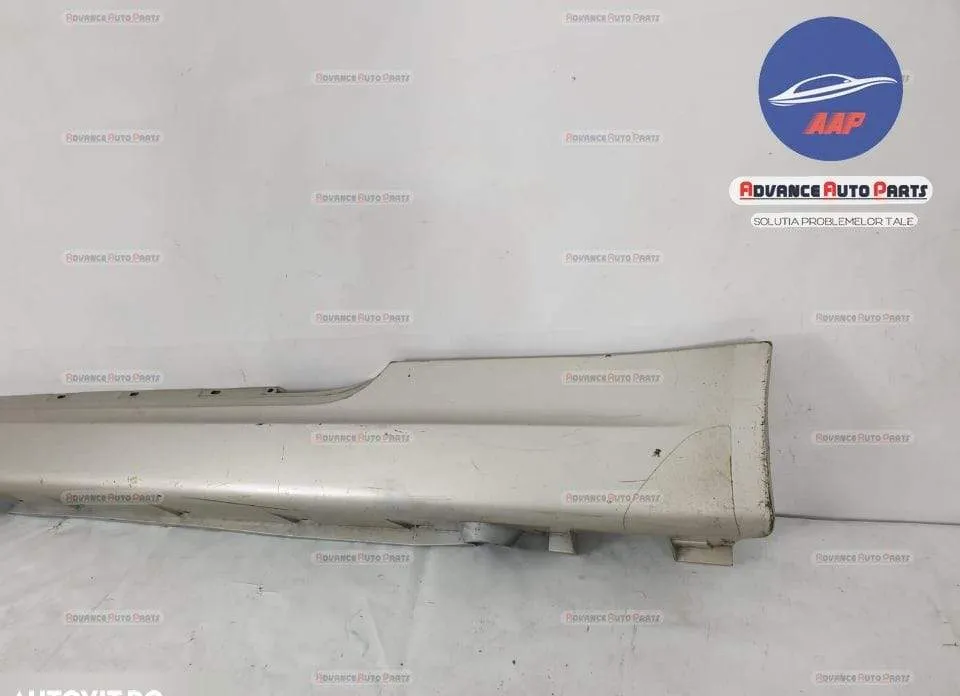 Ornament prag stanga original in stare buna BMW  Seria 6  E63/E64 [200