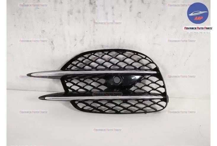 Grila Proiector Stanga originala Mercedes-Benz  A-Class  W177/V177 [20