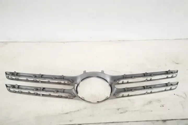 Ornament Grila Centrala Original In Stare Buna Mercedes-Benz  GLC  1 - Foto 4