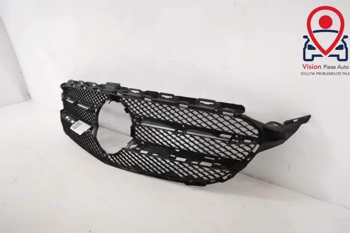 Grila Centrala Originala In Stare Buna Mercedes-Benz  C-Class  W205/S2 - Foto 3