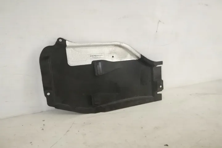 Scut Bara Fata Deflector Pietre Original In Stare Buna Mercedes-Benz - Foto 2