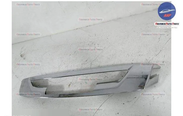 Ornament Cromat Grila Centrala originala Isuzu  D-Max  2 [2011 - 2015] - Foto 3