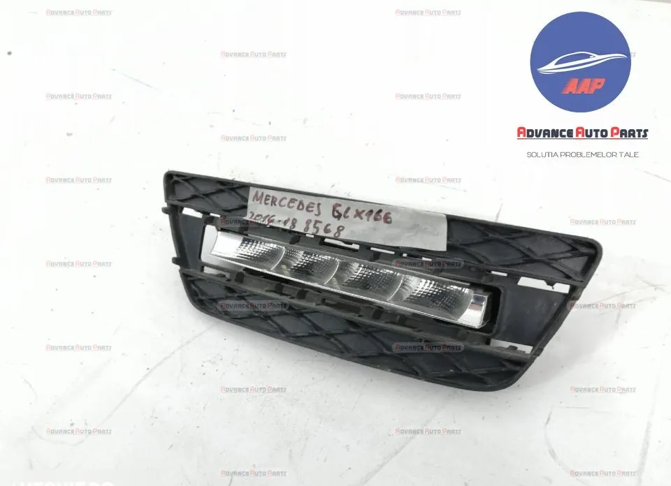 Grila proiector stanga cod A1668201456 - originala Mercedes-Benz  GL-C - Foto 2