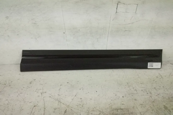 Bandou Usa Dreapta Fata Original In Stare Buna Mercedes-Benz  GLA-Clas