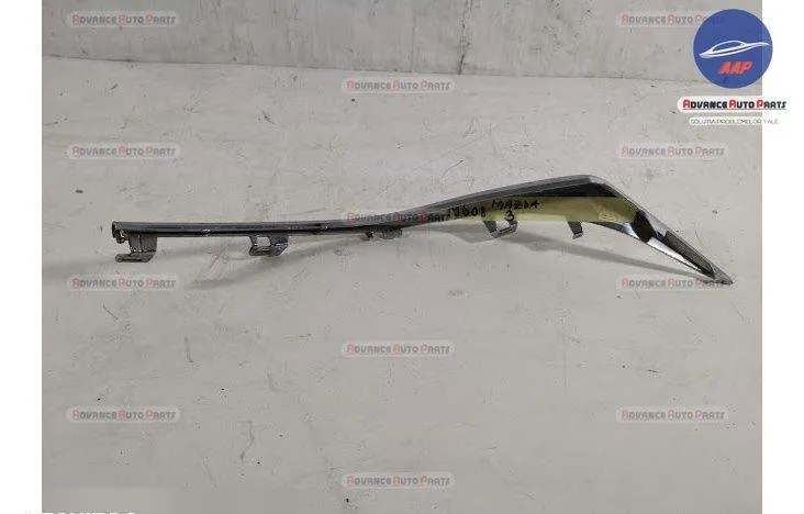 Ornament Cromat Bara Fata Dreapta original Mazda  3 BM [2013 - 2016] - Foto 2