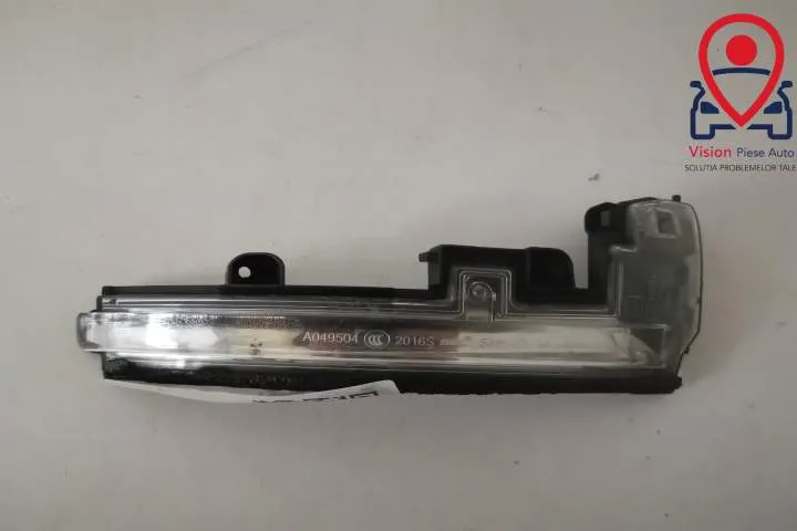 Semnalizare Oglinda Dreapta Originala In Stare Buna  Land Rover  Range