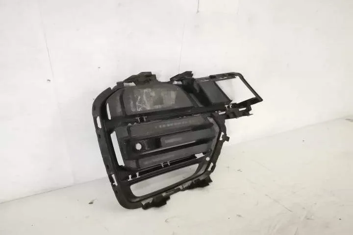 Grila Proiector Laterala Stanga Originala In Stare Buna  BMW  X5  G05 - Foto 5