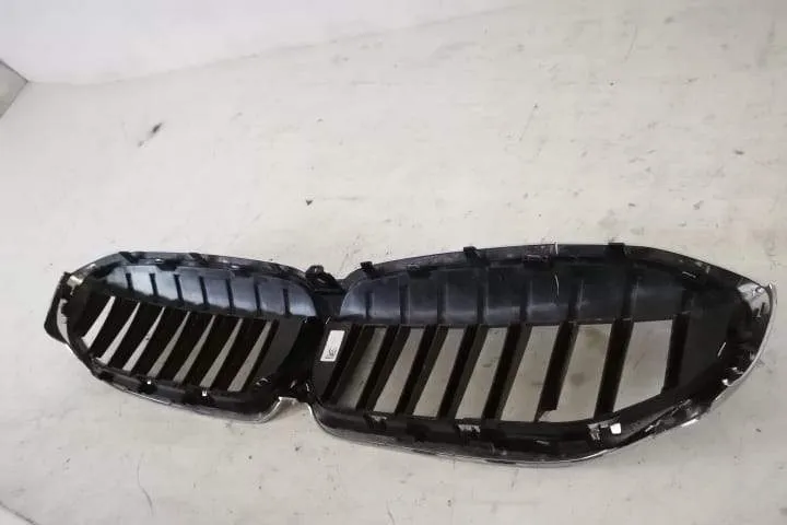 Grila Centrala Radiator Originala BMW  Seria 3  G20/G21/G28 [2018 - 20 - Foto 6