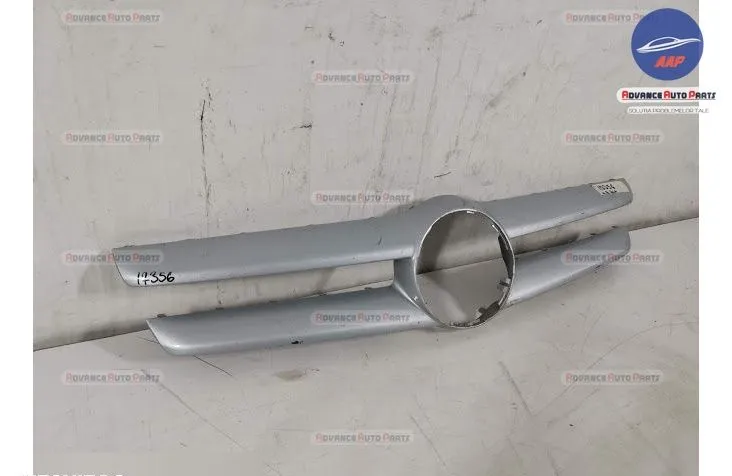 Ornament Grila Centrala Radiator originala Mercedes-Benz  GLA-Class  X - Foto 3