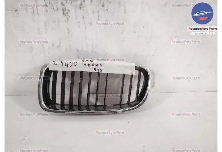 Grila Centrala Nara Stanga originala BMW  Seria 3  F30/F31/F34 [2011 -