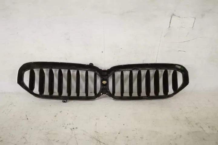 Grila Centrala Cu Crom Originala In Stare Buna  BMW  Seria 5  G30 [201 - Foto 4