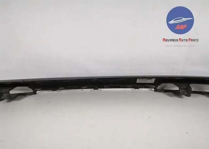 Spoiler Fusta Bara Spate original Audi  SQ7  4M [2016 - 2020] - Foto 7