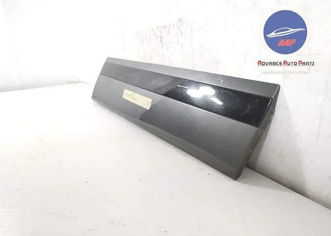 Bandou Usa Dreapta Fata original Land Rover  Range Rover Velar  1 [201 - Foto 3