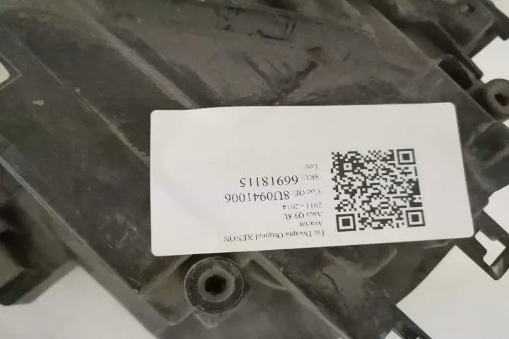 Far Dreapta Original XENON Avariat Audi  Q3  8U [2011 - 2014] - Foto 5
