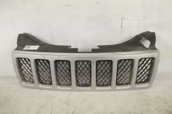 Grila Centrala Originala In Stare Buna Jeep  Grand Cherokee  WK [2004