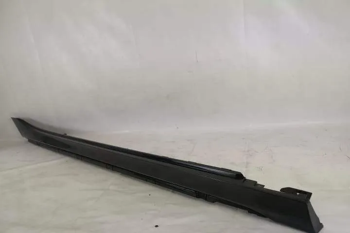 Prag Dreapta Original In Stare Buna M-PACK BMW  Seria 1  F40 [2019 - 2 - Foto 3