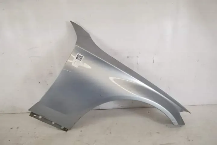 Aripa Dreapta Fata Originala Avariata Mercedes-Benz  C-Class  W205/S20