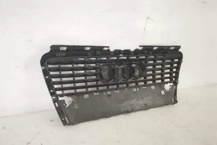 Grila Centrala Radiator Originala In Stare Buna Audi  A8  D3/4E [facel - Foto 5
