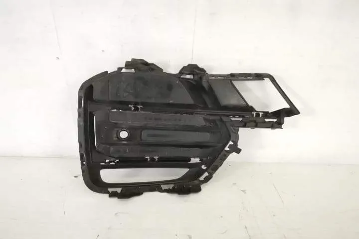 Grila Proiector Laterala Stanga Originala In Stare Buna  BMW  X5  G05 - Foto 4