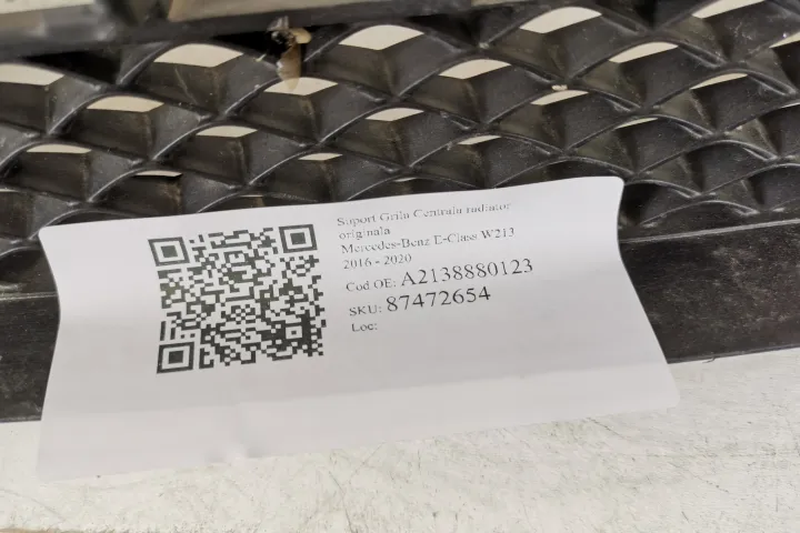 Suport Grila Centrala radiator originala Mercedes-Benz  E-Class  W213 - Foto 7