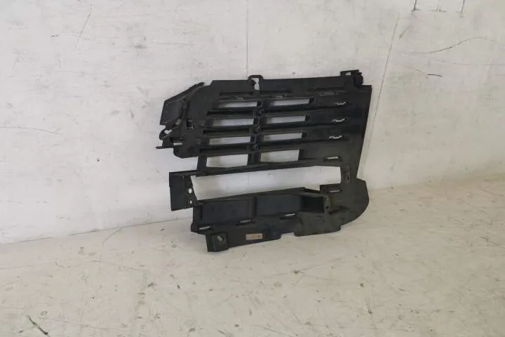 Grila Proiector Laterala Stanga Originala In Stare Buna	 Land Rover  R - Foto 5