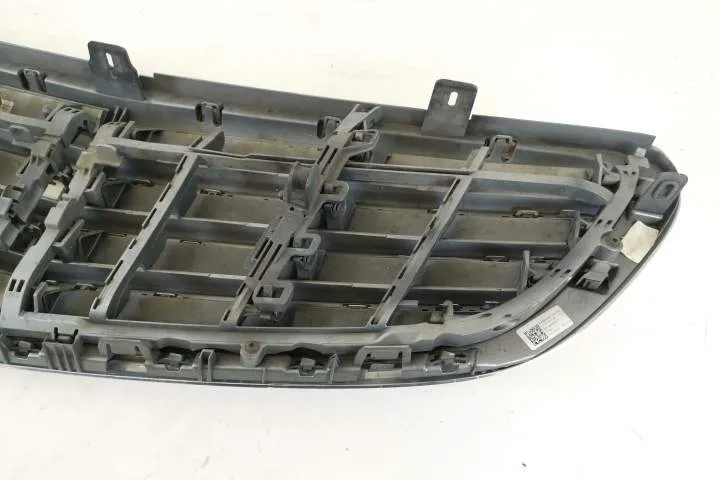 Grila Centrala Originala Avariata Mercedes-Benz  C-Class  W205/S205/C2 - Foto 6