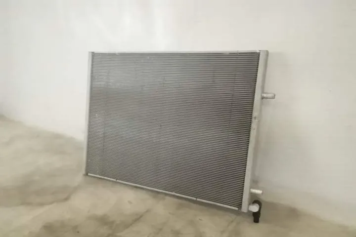 Radiator Apa Original In Stare Buna Jaguar  I-Pace  1 [2018 - 2020] - Foto 6