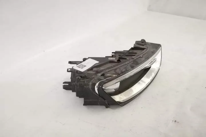 Far Dreapta Original XENON Avariat Audi  Q3  8U [2011 - 2014] - Foto 2