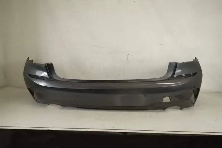 Bara Spate Cu Fusta Originala Cu Senzori In Stare Buna BMW  Seria 3  G